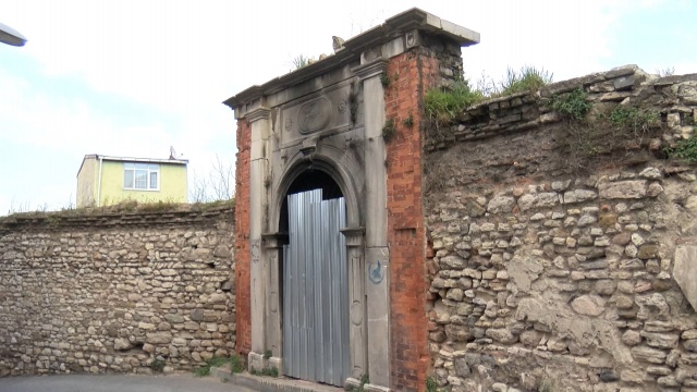 Kasturya Sinagogu'nun harap hali tepki çekiyor.15 Eylül 2022 6