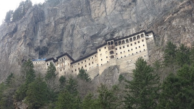 Sümela Manastırı’nda restorasyon çalışmaları yeniden başladı 10