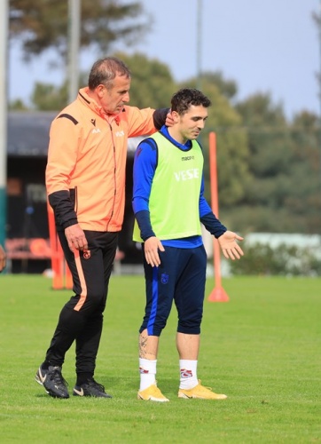 Trabzonspor Galatasaray hazırlıklarına başladı. 19 Nisan 2021 2