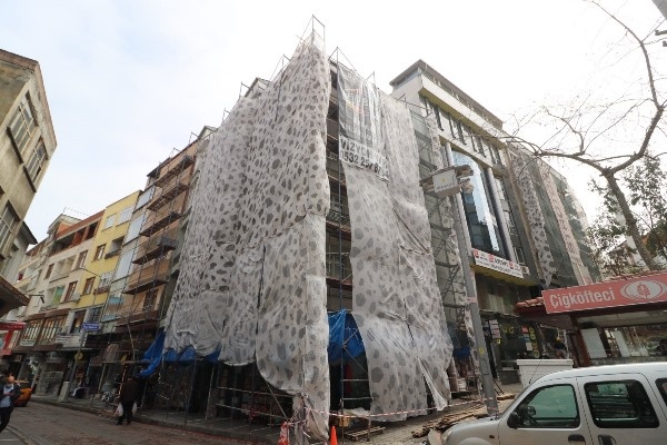 Akçaabat’ta sokaklar sağlıklaştırılıyor 10