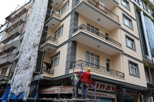 Akçaabat’ta sokaklar sağlıklaştırılıyor 11