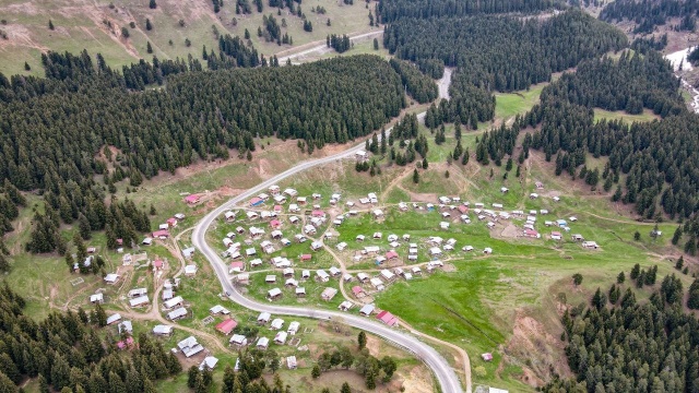 Artvin’de doğanın muhteşem görünümü tabiatın zorluklarını unutturuyor 7