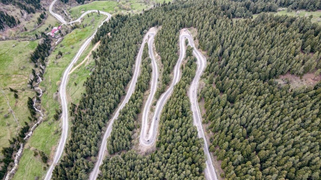 Artvin’de doğanın muhteşem görünümü tabiatın zorluklarını unutturuyor 5