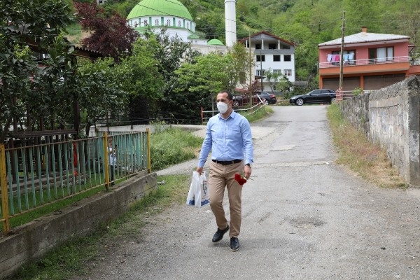 Başkan Ekim’den annelere sürpriz 10