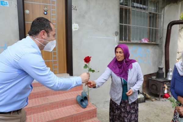 Başkan Ekim’den annelere sürpriz 3