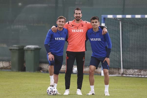 Trabzonspor, Gençlerbirliği maçı hazırlıklarına Mehmet Ali Yılmaz’da başladı 5