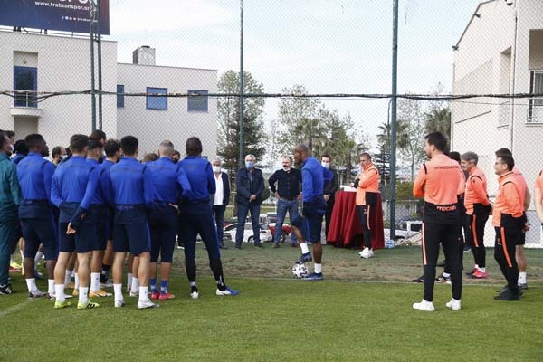 Trabzonspor, Gençlerbirliği maçı hazırlıklarına Mehmet Ali Yılmaz’da başladı 12