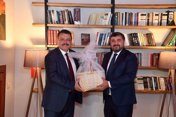 Başkan Genç, Giresun Belediyesi’ni ziyaret etti 2