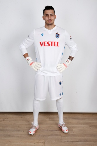 Trabzonspor'da futbolcular formaları giydi 2