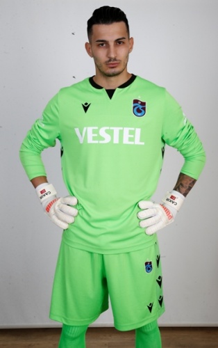 Trabzonspor'da futbolcular formaları giydi 16