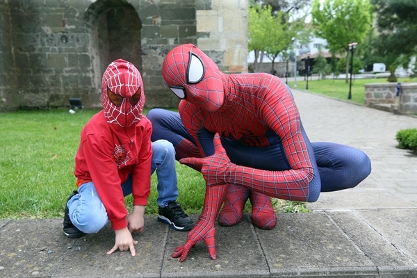 Örümcek Adam memleketi Trabzon'da 33