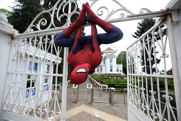 Örümcek Adam memleketi Trabzon'da 17