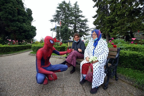 Örümcek Adam memleketi Trabzon'da 28