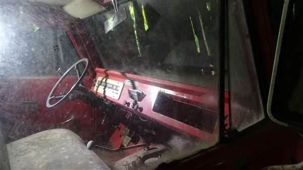 42 yıl önce garaja konulan kamyonet bir kere bile dışarı çıkartılmadı 10