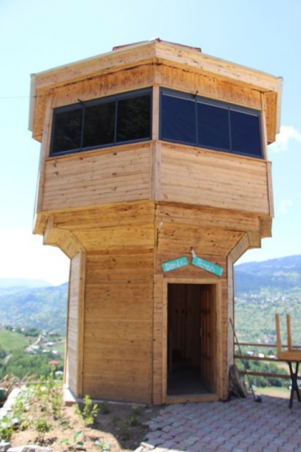 Trabzon'da dağdaki tekne ilgi odağı oldu 12