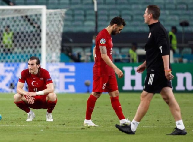 İngiliz gazetesinden Uğurcan Çakır yorumu 13