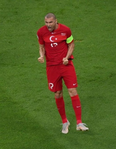 İngiliz gazetesinden Uğurcan Çakır yorumu 16