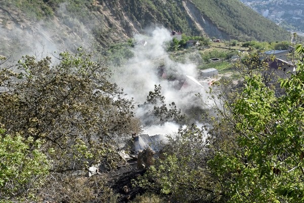 Gümüşhane’de yangın! 3 hektarlık alan 4 ev küle döndü 9