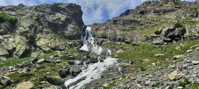Türkiye’nin en yüksek şelalesi Ciro'ya ilgi yoğun 2