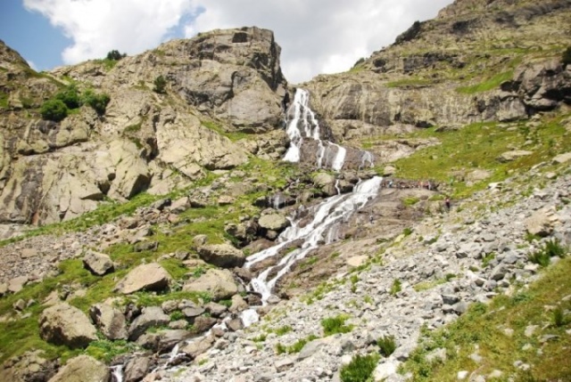 Türkiye’nin en yüksek şelalesi Ciro'ya ilgi yoğun 14