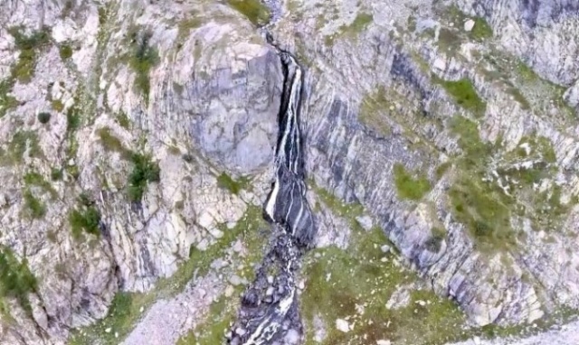 Türkiye’nin en yüksek şelalesi Ciro'ya ilgi yoğun 12