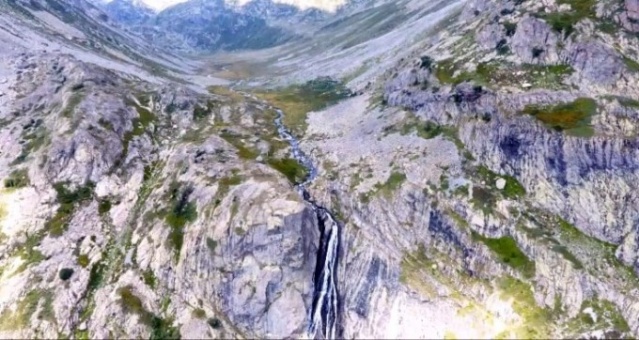 Türkiye’nin en yüksek şelalesi Ciro'ya ilgi yoğun 17