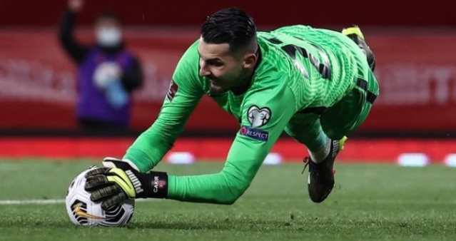 Gözler Uğurcan Çakır'da 2