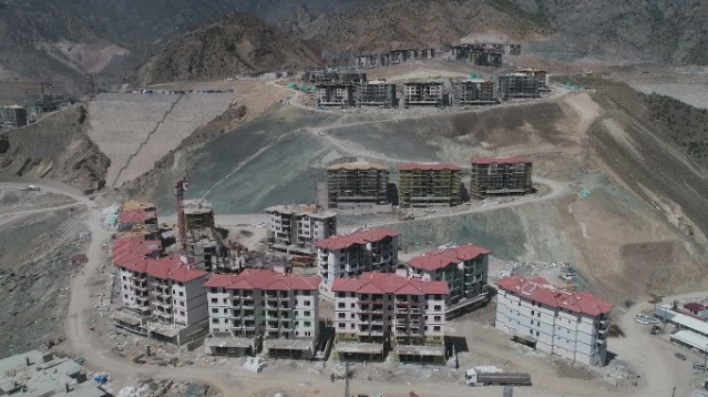 Artvin'de dev taşınma 5 ay sürecek 3