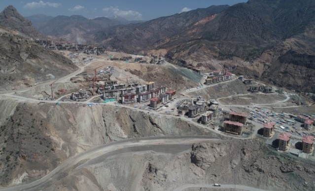 Artvin'de dev taşınma 5 ay sürecek 4