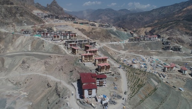 Artvin'de dev taşınma 5 ay sürecek 12