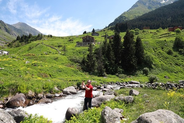 Karadeniz'in yeni gözdesi Elevit Yaylası ziyaretçilerine adeta nefes oluyor 13