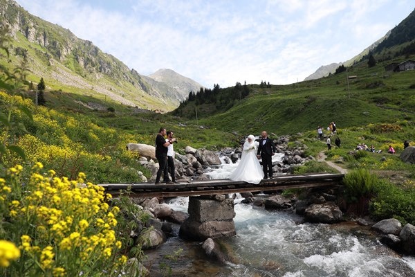 Karadeniz'in yeni gözdesi Elevit Yaylası ziyaretçilerine adeta nefes oluyor 16