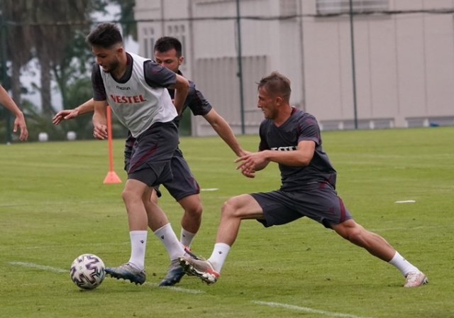 Trabzonspor sahaya indi! İşte kamp kadrosu 6
