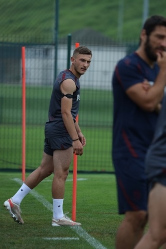 Trabzonspor, yeni sezon hazırlıklarını Mehmet Ali Yılmaz Tesisleri’nde sürdürdü 16