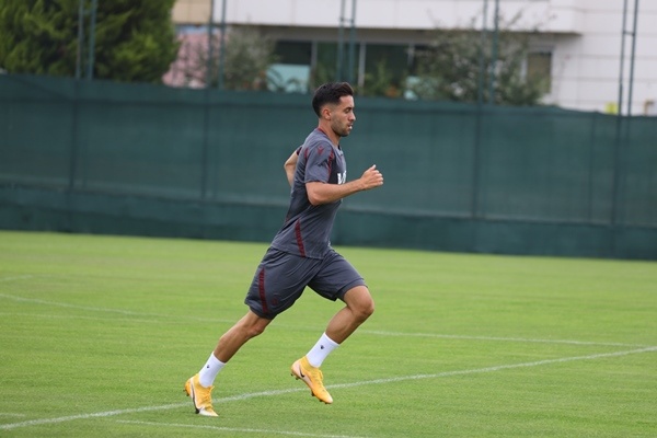 Trabzonspor, yeni sezon hazırlıklarını Mehmet Ali Yılmaz Tesisleri’nde sürdürdü 2