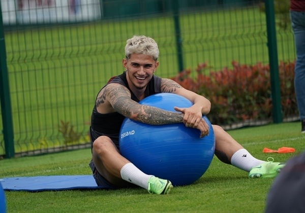 Trabzonspor 2021 2022 sezonu hazırlıkları günün ikinci antrenmanıyla devam etti. 26