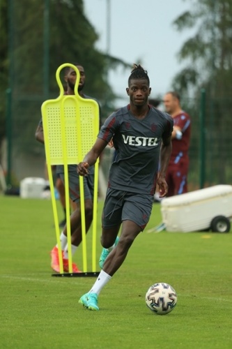 Trabzonspor 2021 2022 sezonu hazırlıkları günün ikinci antrenmanıyla devam etti. 20