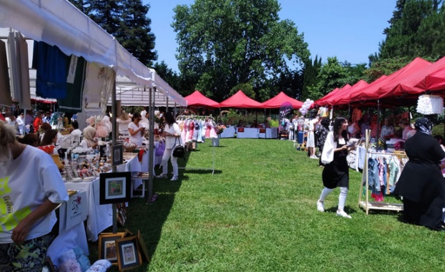 Kadınla Başlar Derneği Trabzon’da Yaz Panayırı kurdu 14