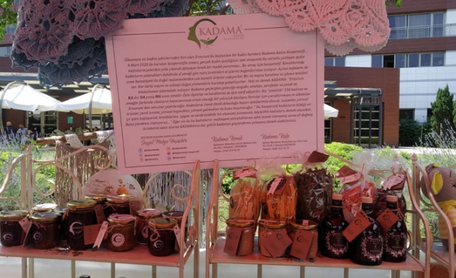 Kadınla Başlar Derneği Trabzon’da Yaz Panayırı kurdu 11