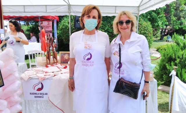 Kadınla Başlar Derneği Trabzon’da Yaz Panayırı kurdu 3
