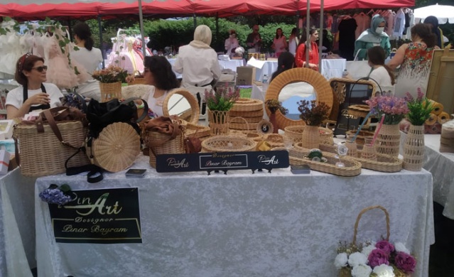 Kadınla Başlar Derneği Trabzon’da Yaz Panayırı kurdu 16