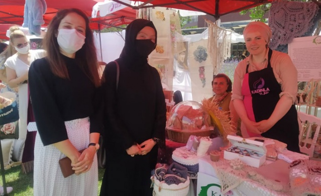 Kadınla Başlar Derneği Trabzon’da Yaz Panayırı kurdu 9