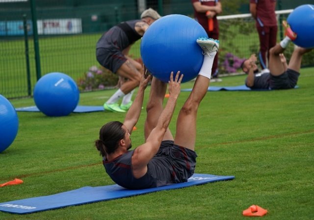 Trabzonspor 2021-2022 sezonu hazırlıklarına devam ediyor. 30 Haziran 2021 25