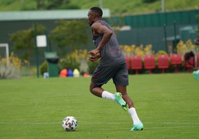 Trabzonspor 2021-2022 sezonu hazırlıklarına devam ediyor. 30 Haziran 2021 15