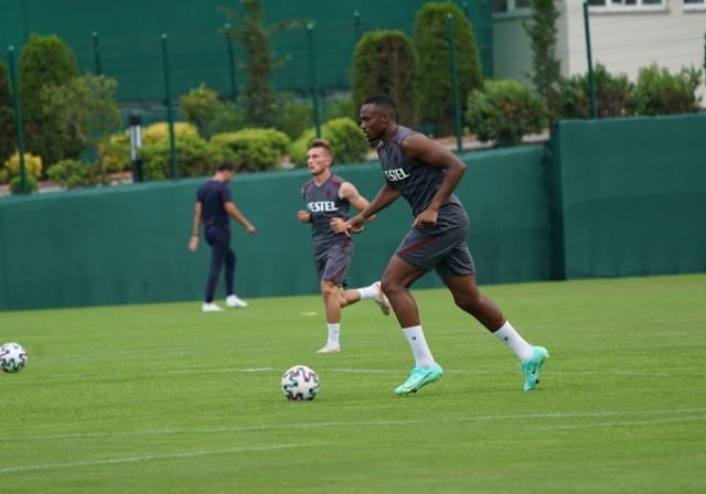 Trabzonspor 2021-2022 sezonu hazırlıklarına devam ediyor. 30 Haziran 2021 13