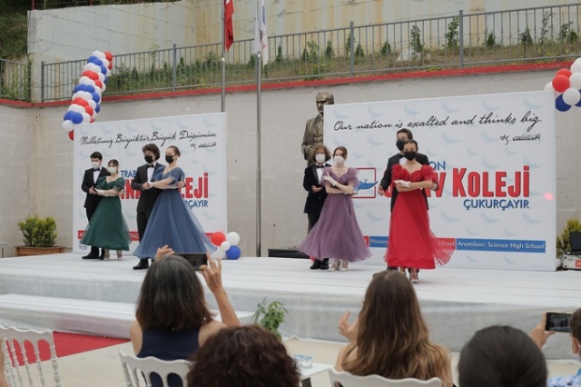 Trabzon Sınav Koleji Pandemi Dönemi İlk  Mezunlarını Verdi 12
