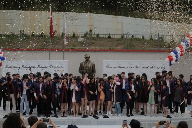 Trabzon Sınav Koleji Pandemi Dönemi İlk  Mezunlarını Verdi 11