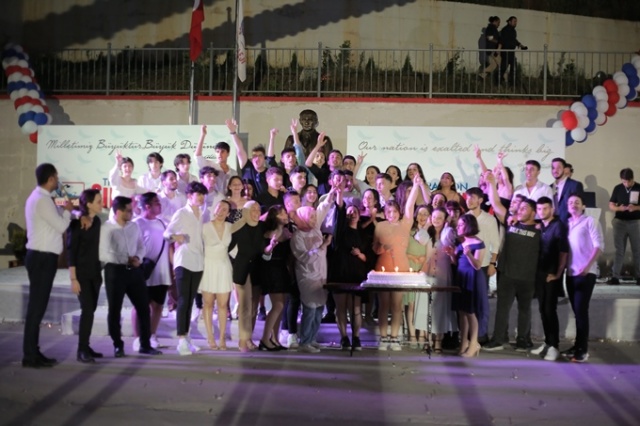 Trabzon Sınav Koleji Pandemi Dönemi İlk  Mezunlarını Verdi 8