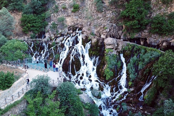 Serinlemek isteyen Tomara Şelalesi'nin yolunu tutuyor 4