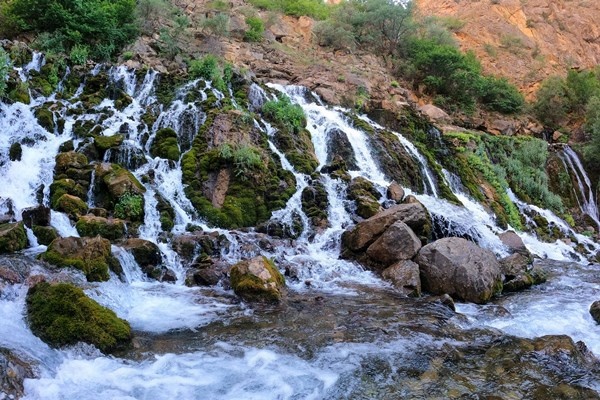 Serinlemek isteyen Tomara Şelalesi'nin yolunu tutuyor 10